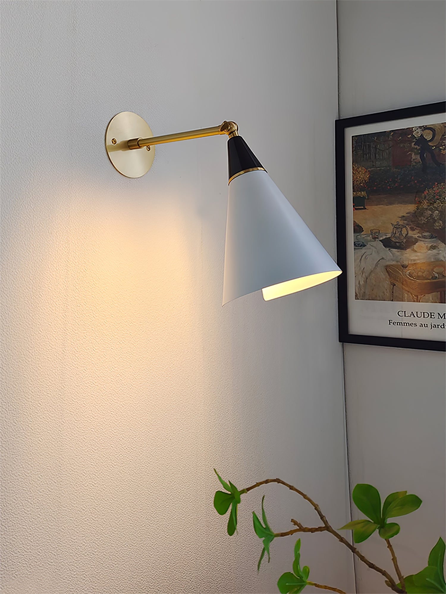 Petite Magari Wall Lamp - Cueteks