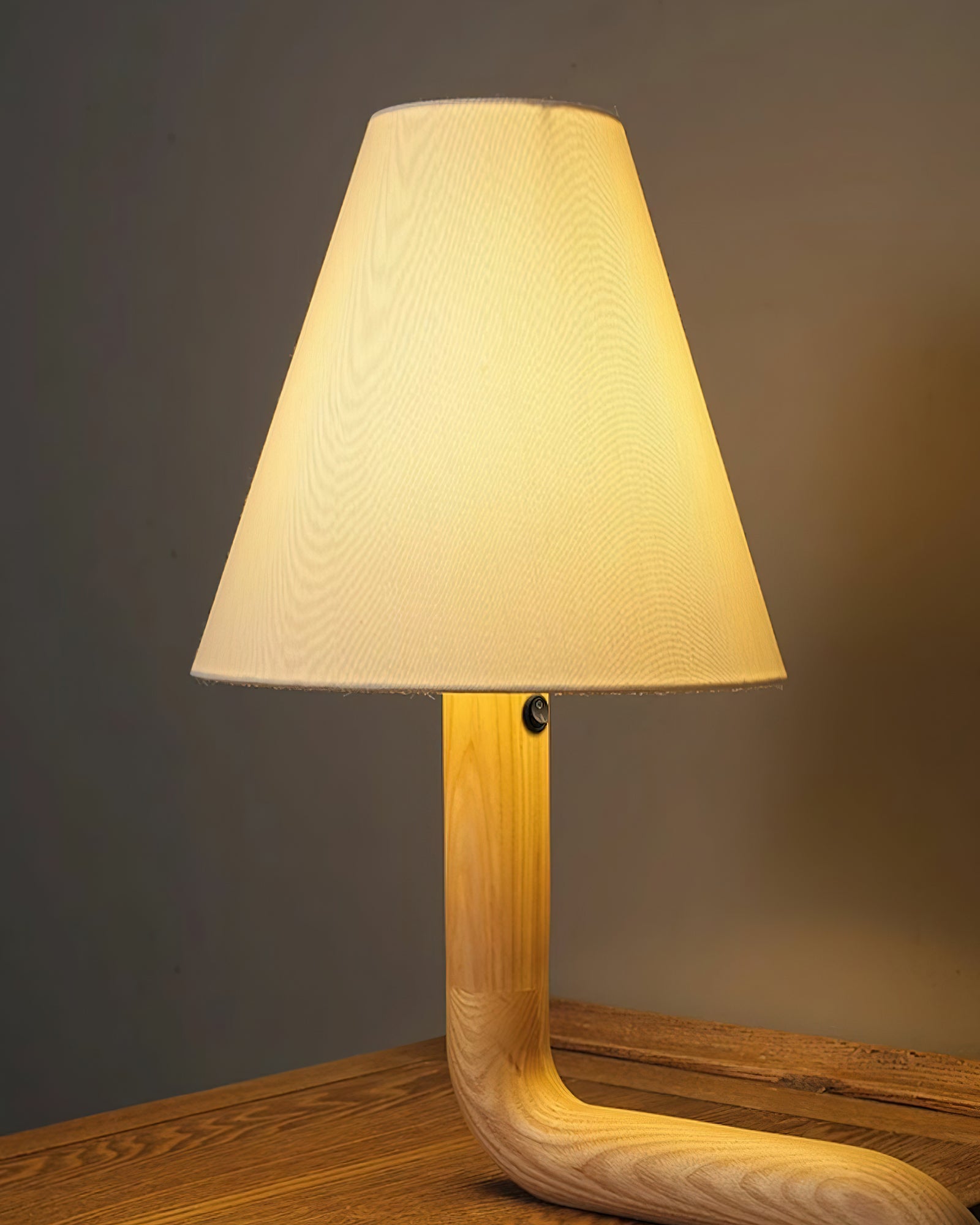 Bend Wood Table Lamp - Cueteks