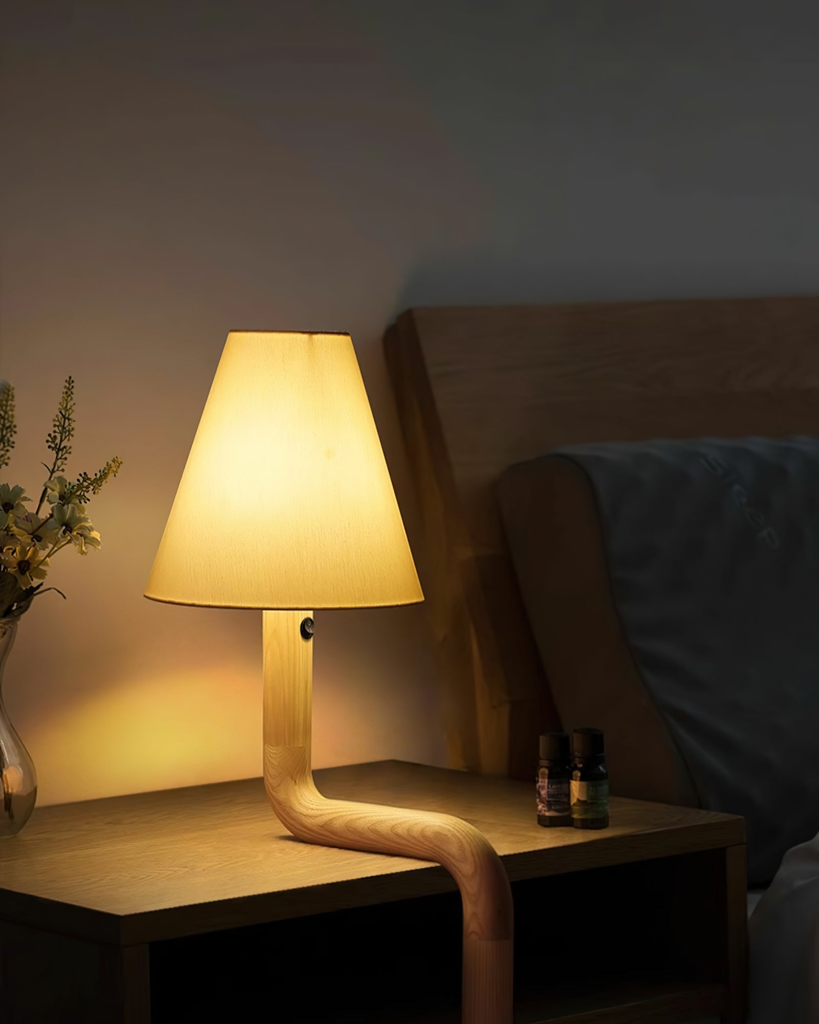 Bend Wood Table Lamp - Cueteks
