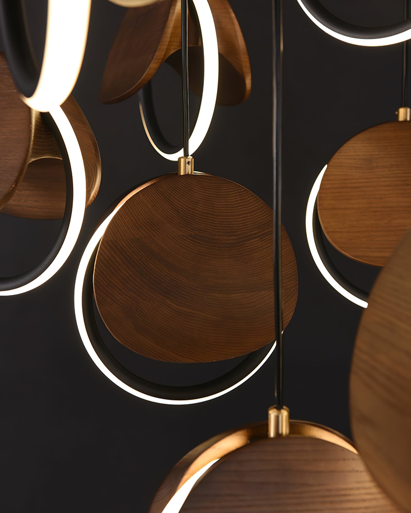 Elliot Rings Chandelier - Cueteks