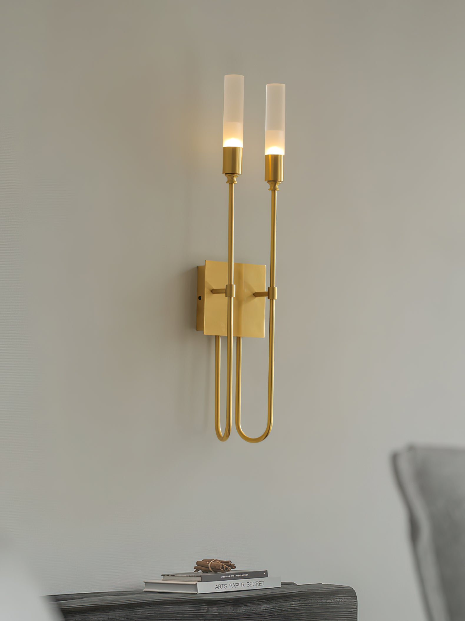 Double Arrow Wall Sconce - Cueteks