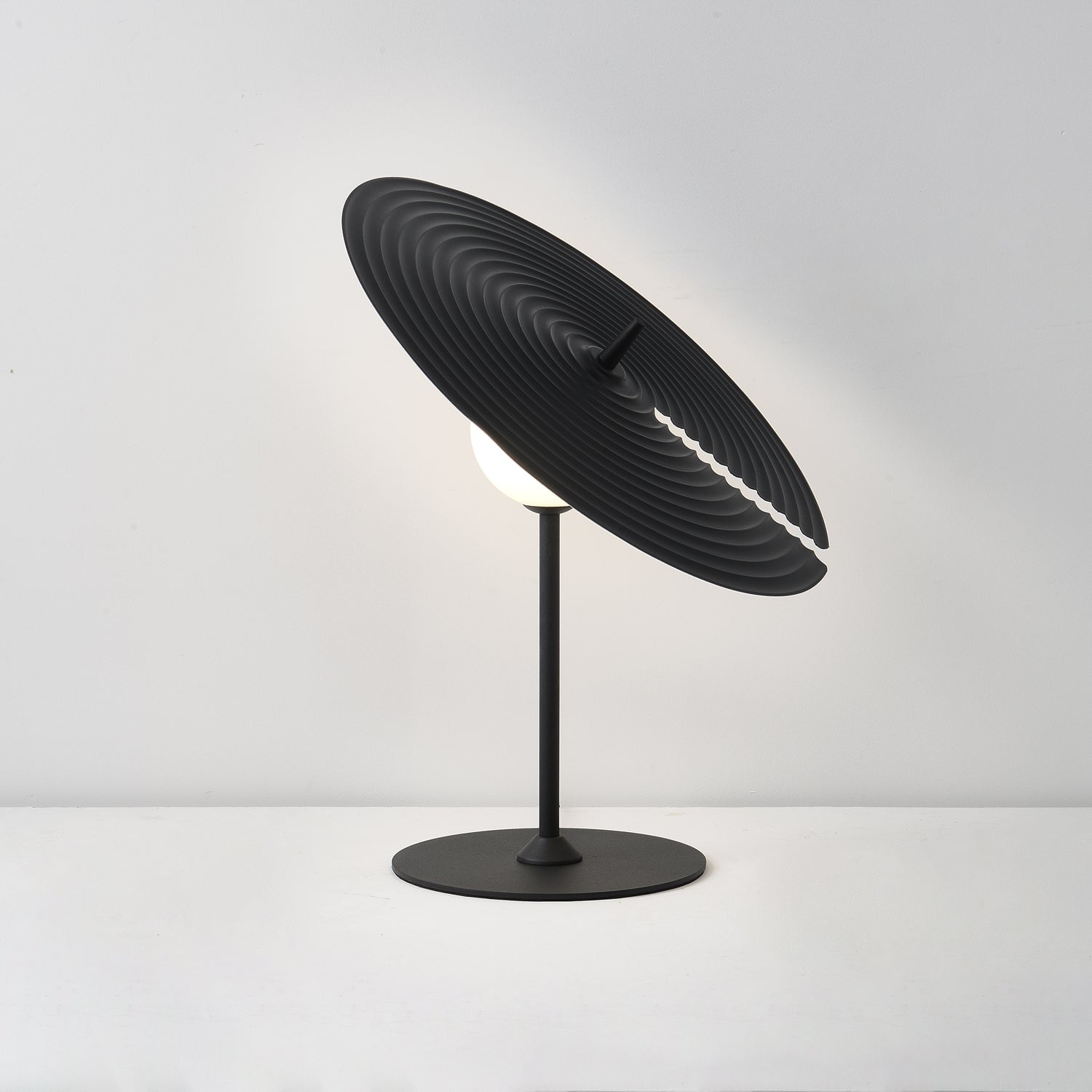 Symphony Table Lamp - Cueteks