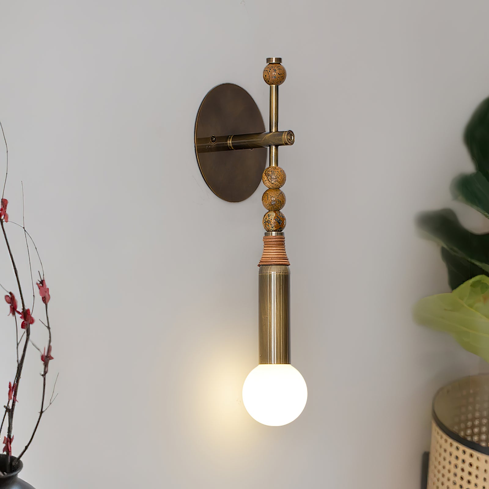 Toam Wall Lamp - Cueteks