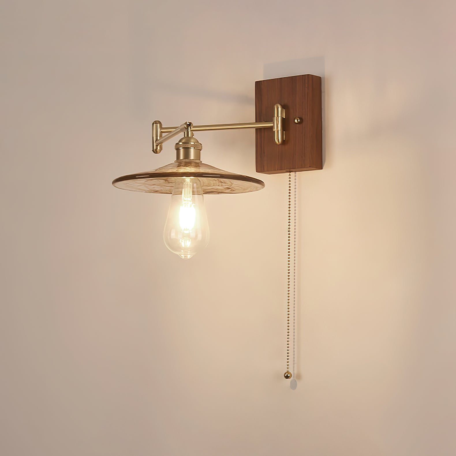 Heritage Walnut Wall Lamp - Cueteks