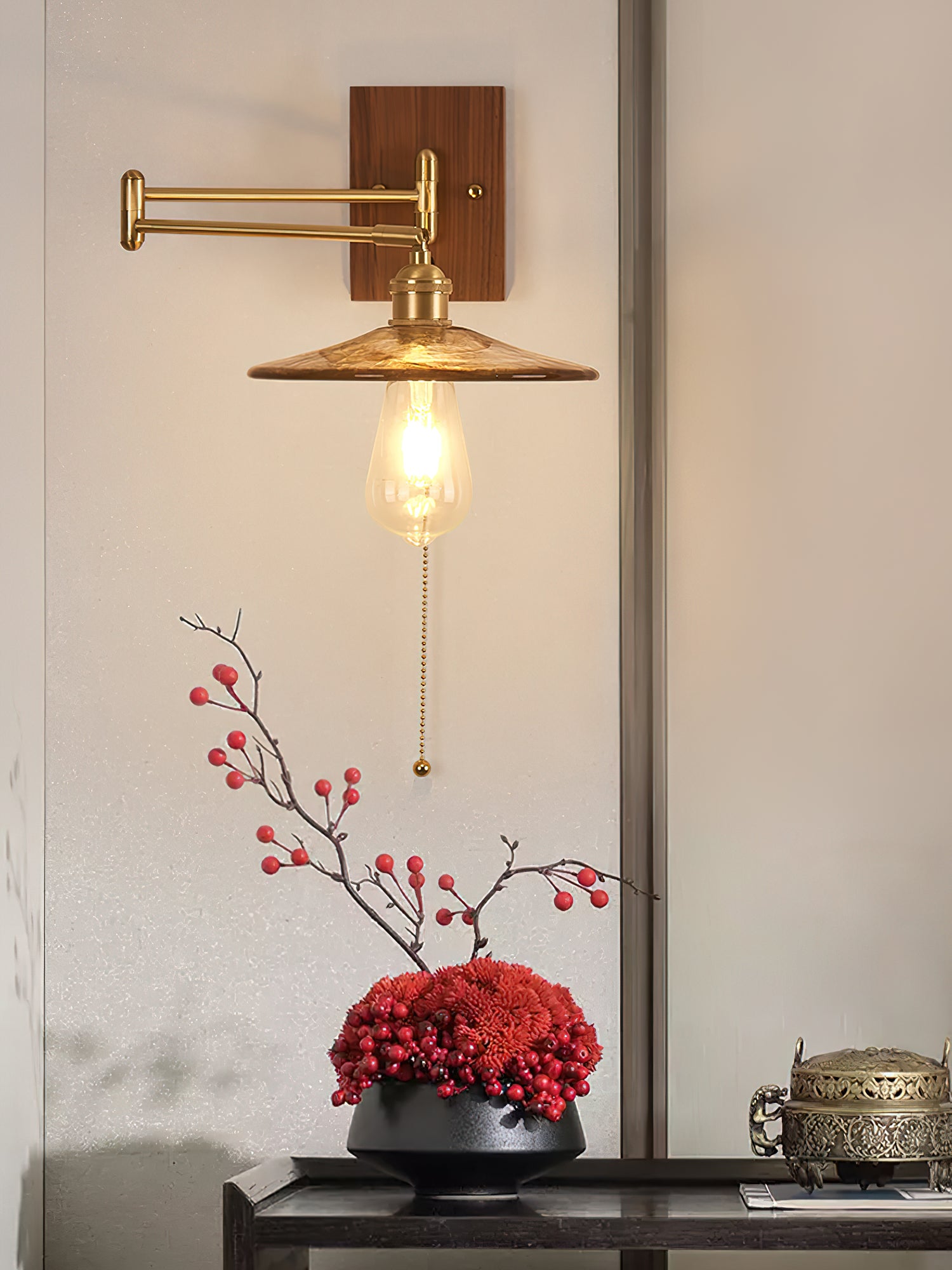Heritage Walnut Wall Lamp - Cueteks