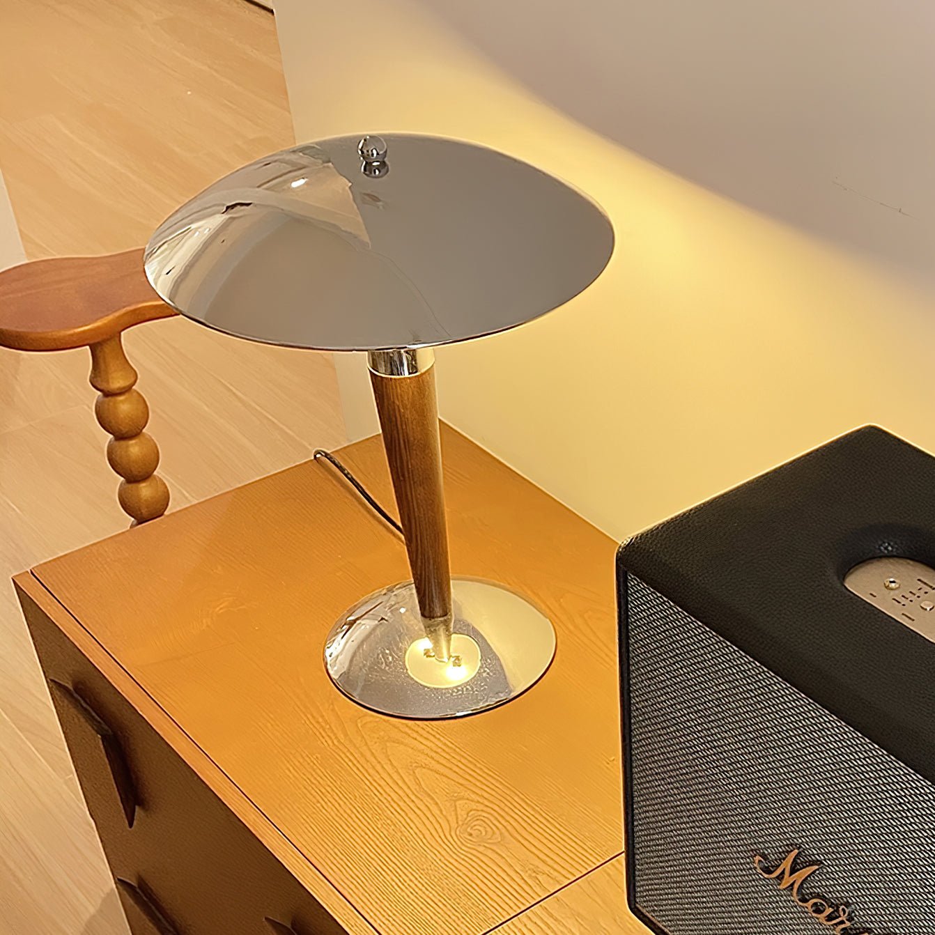 Helmet Table Lamp - Cueteks