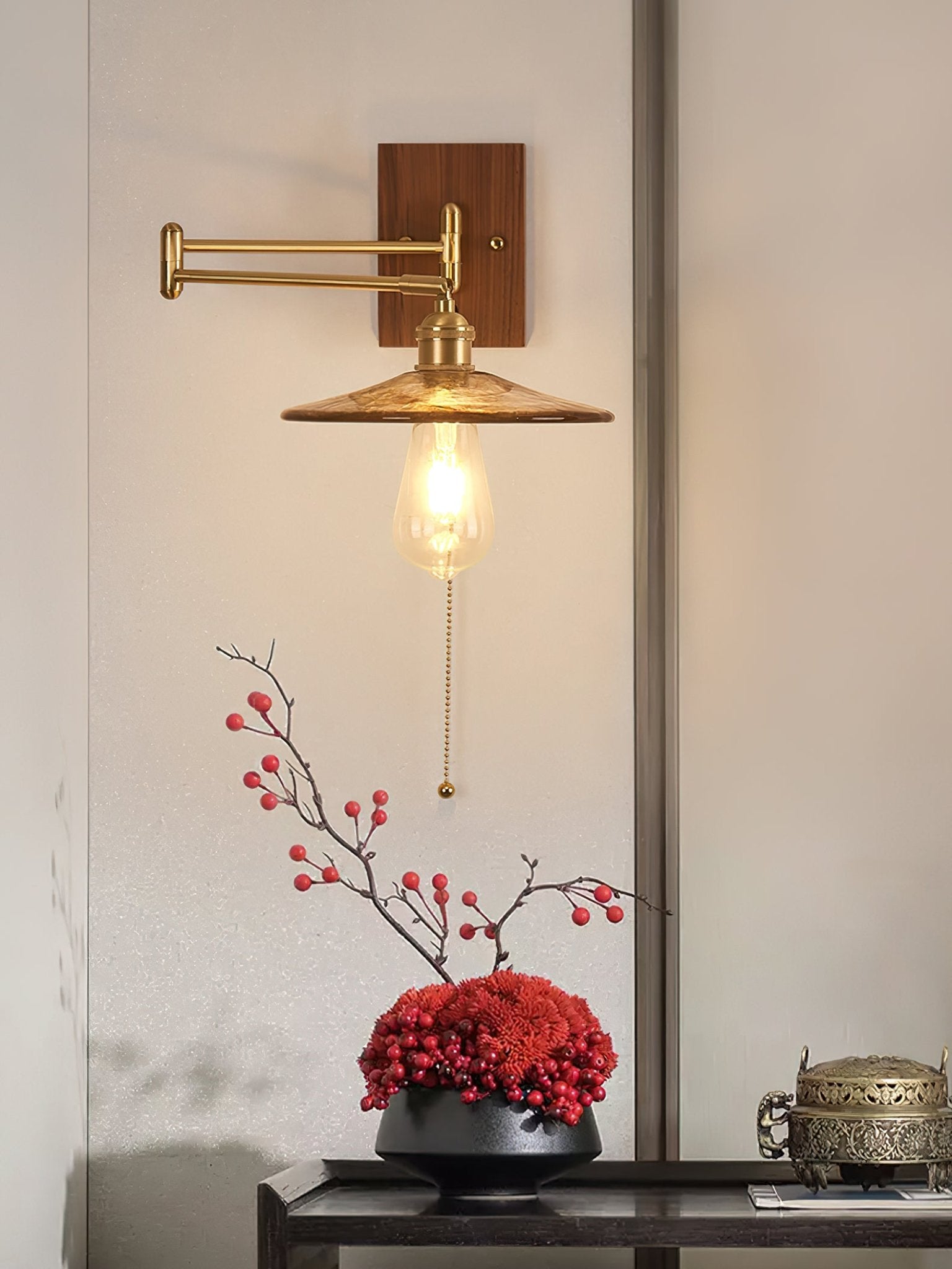 Heritage Walnut Wall Lamp - Cueteks