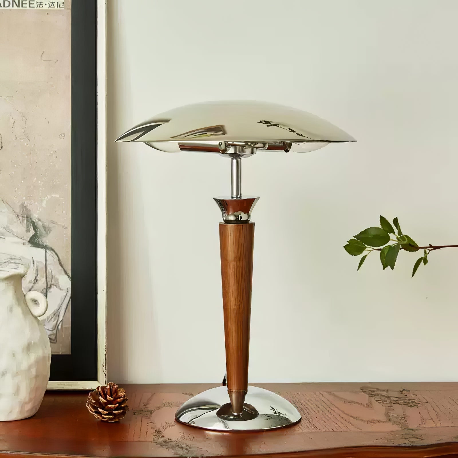 Helmet Table Lamp - Cueteks