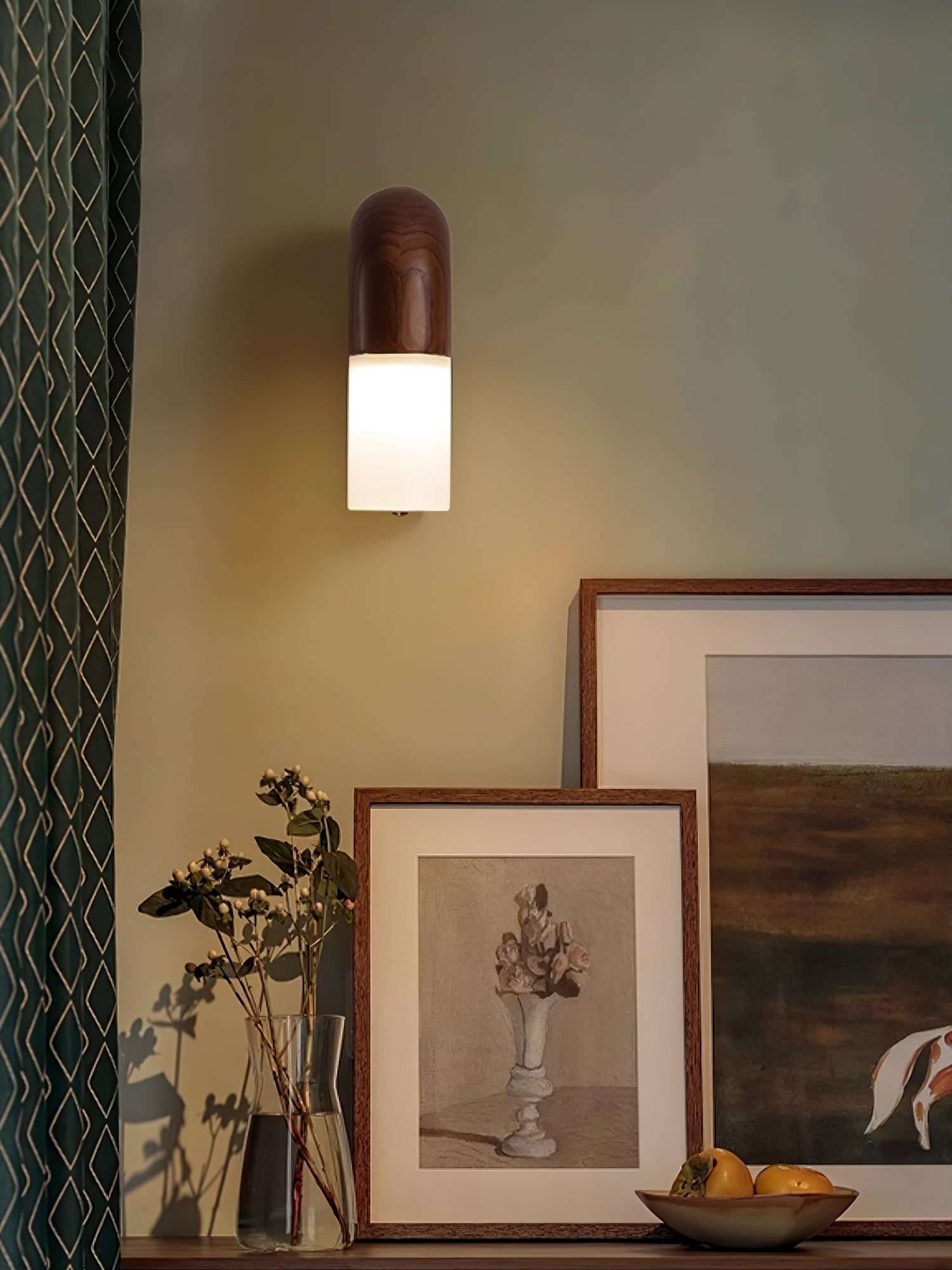 Arcus Wood Wall Lamp - Cueteks