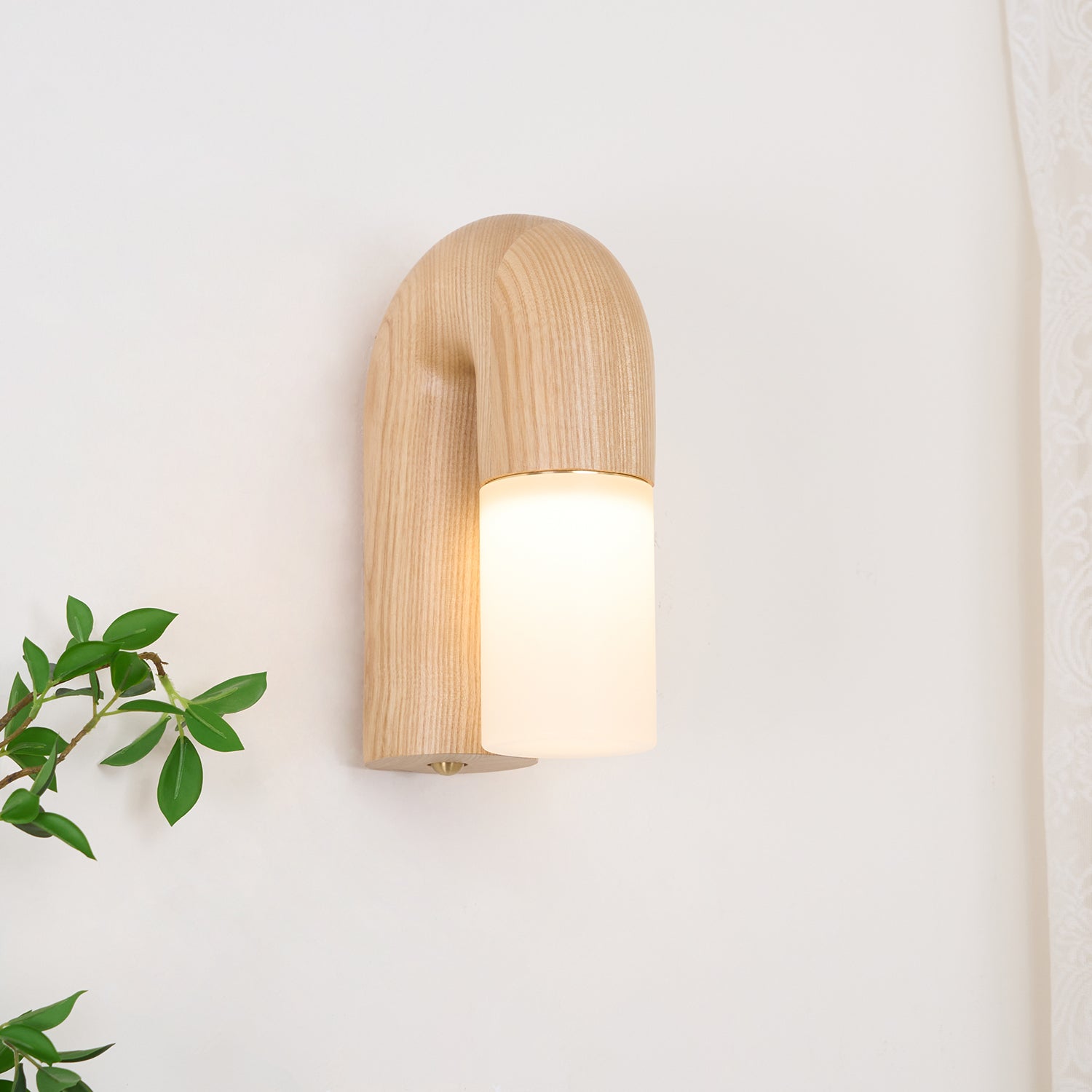 Arcus Wood Wall Lamp - Cueteks