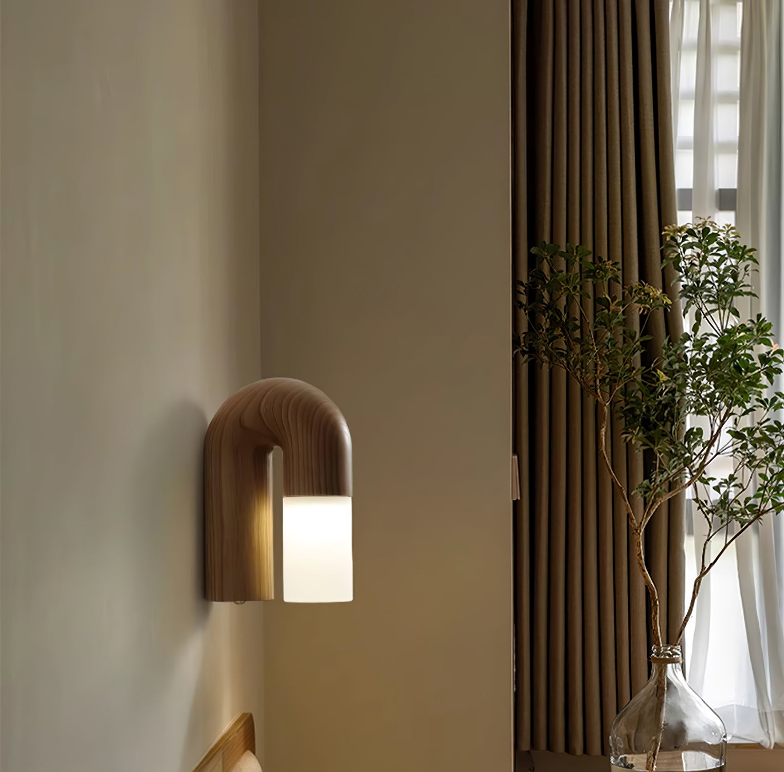 Arcus Wood Wall Lamp - Cueteks