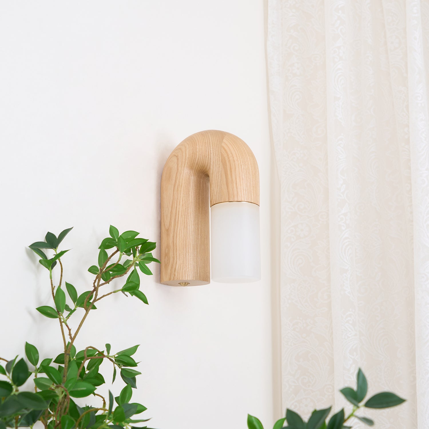 Arcus Wood Wall Lamp - Cueteks
