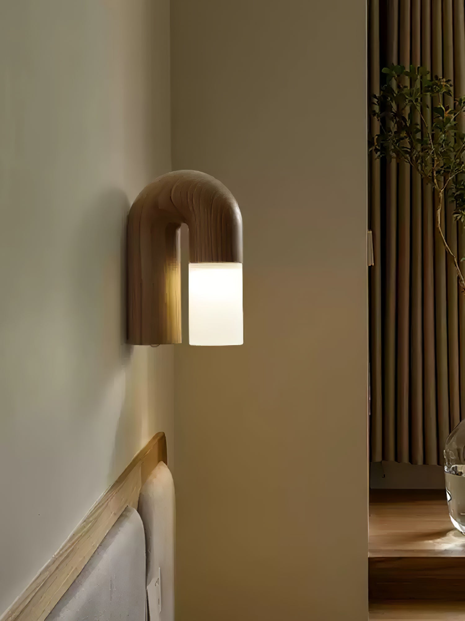 Arcus Wood Wall Lamp - Cueteks