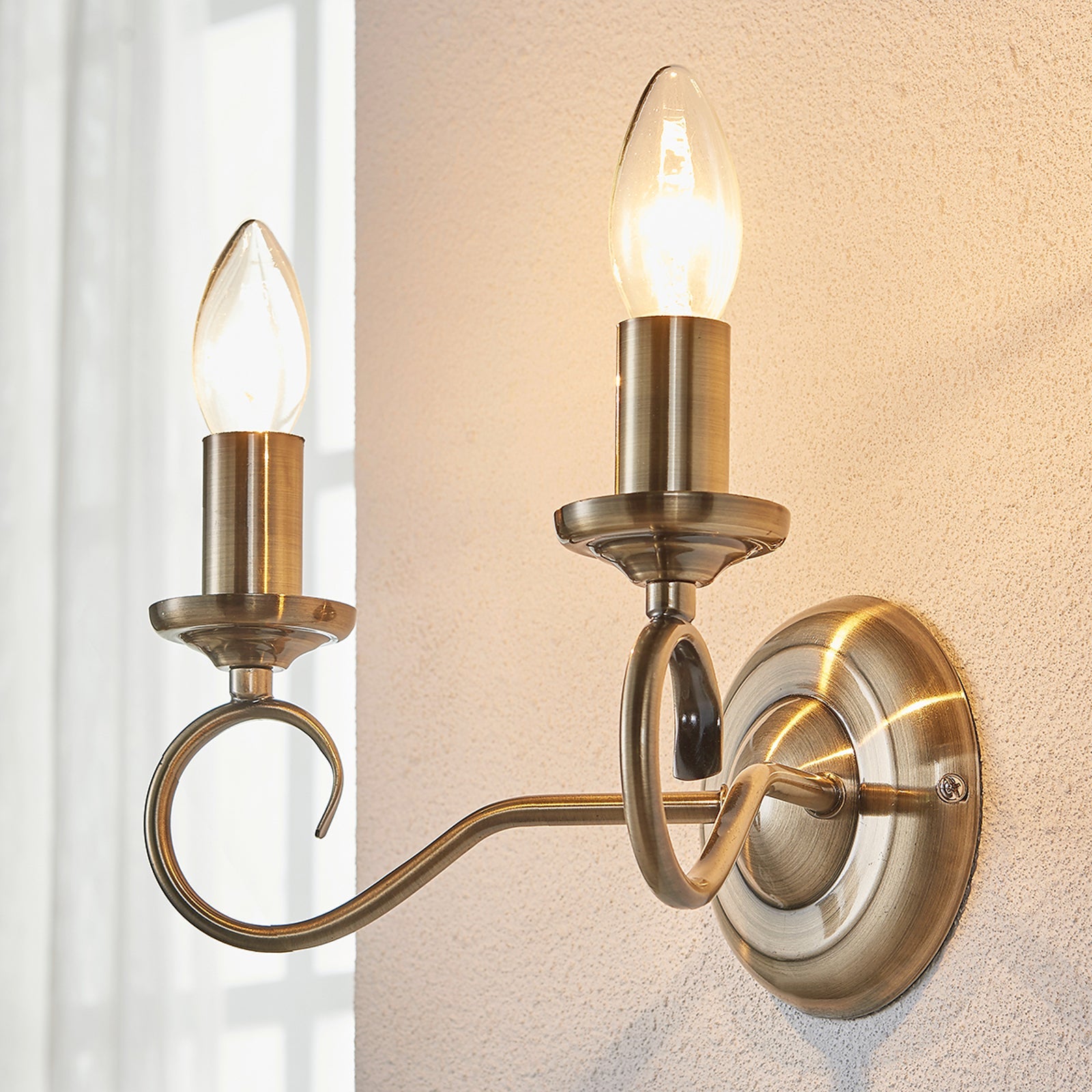 Silva Antikes Messing Wandleuchter, 2-flammig - Cueteks