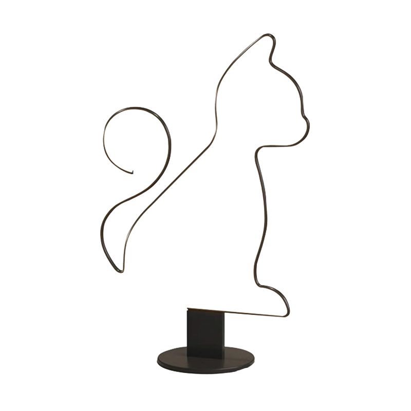 Edge Lineare Stehleuchte in Katzen- und Hundeform, Metall, 120CM Lang - Cueteks