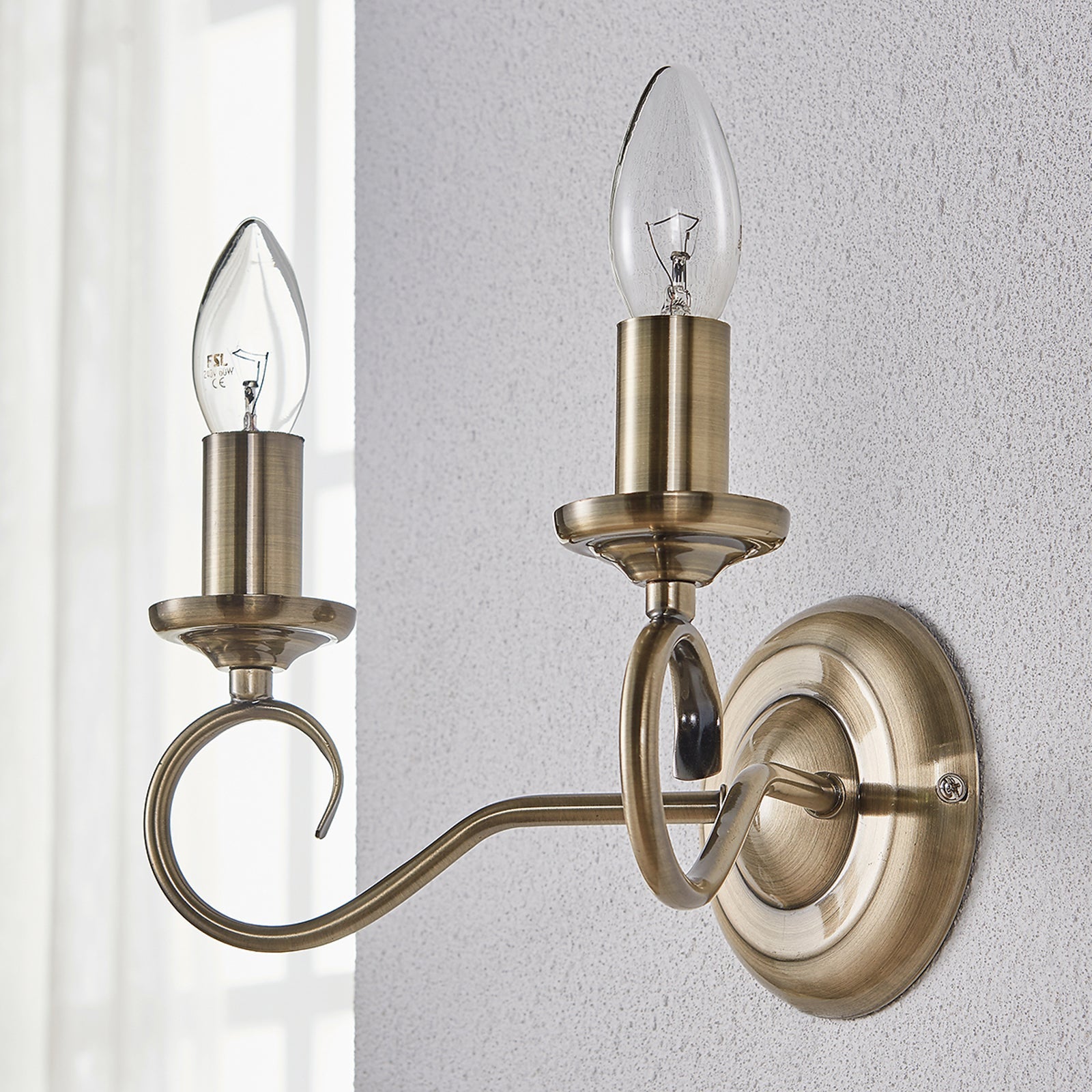 Silva Antikes Messing Wandleuchter, 2-flammig - Cueteks