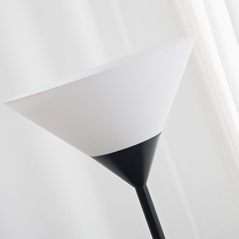 Morandi Stehlampe, Metall, 5 Farben, 130CM Lang - Cueteks