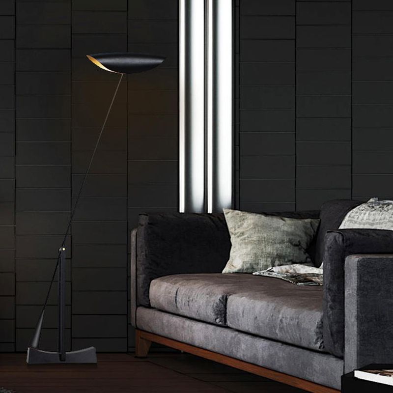Carins Lineare Schwarze & Goldene Stehleuchte, 150CM Lang - Cueteks