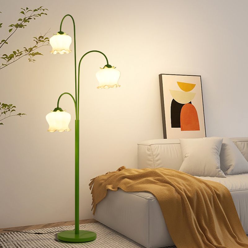 Lily Stehleuchte, Metall, 3-flammig, 160CM Lang - Cueteks