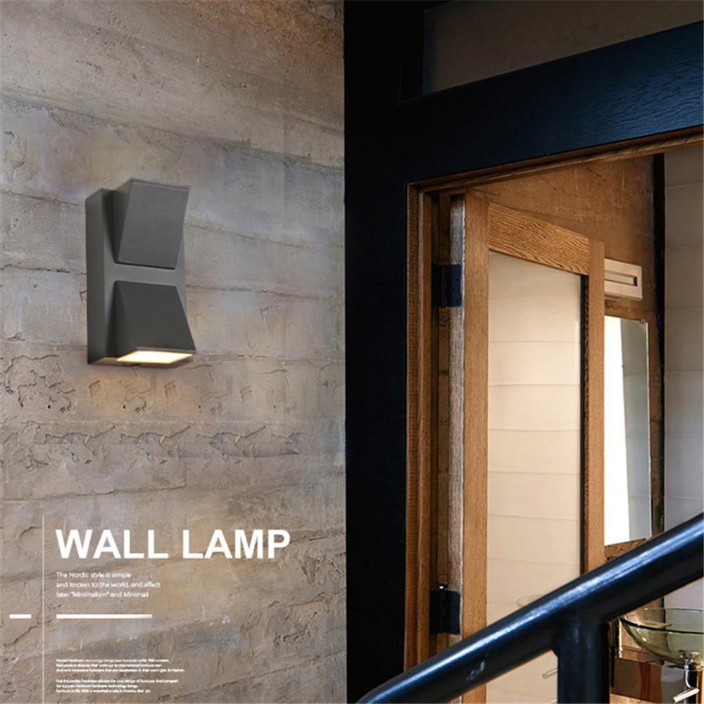 Moderne einfache wasserdichte LED-Wandleuchte für den Außenbereich - Cueteks