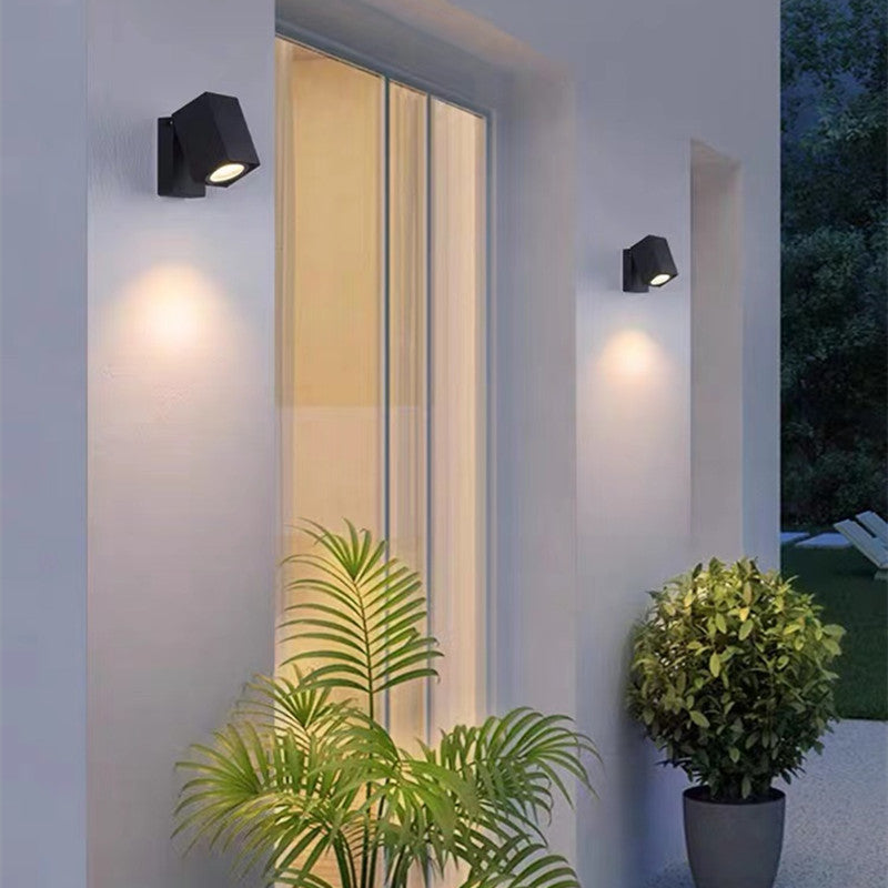 Wasserdichter Außenstrahler mit warmer LED-Wandleuchte Wandleuchte - Cueteks
