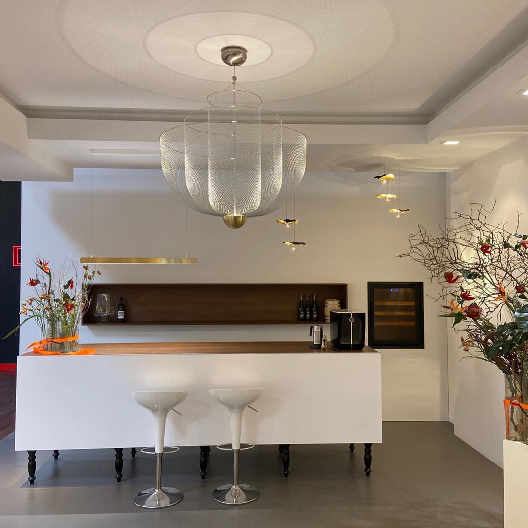 Opulent Metal Grid Pendant Light - Cueteks