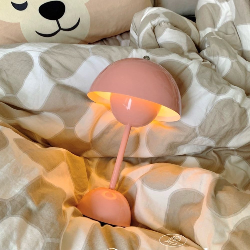 Modern Flowerpot Table Lamp For Living Room - Cueteks
