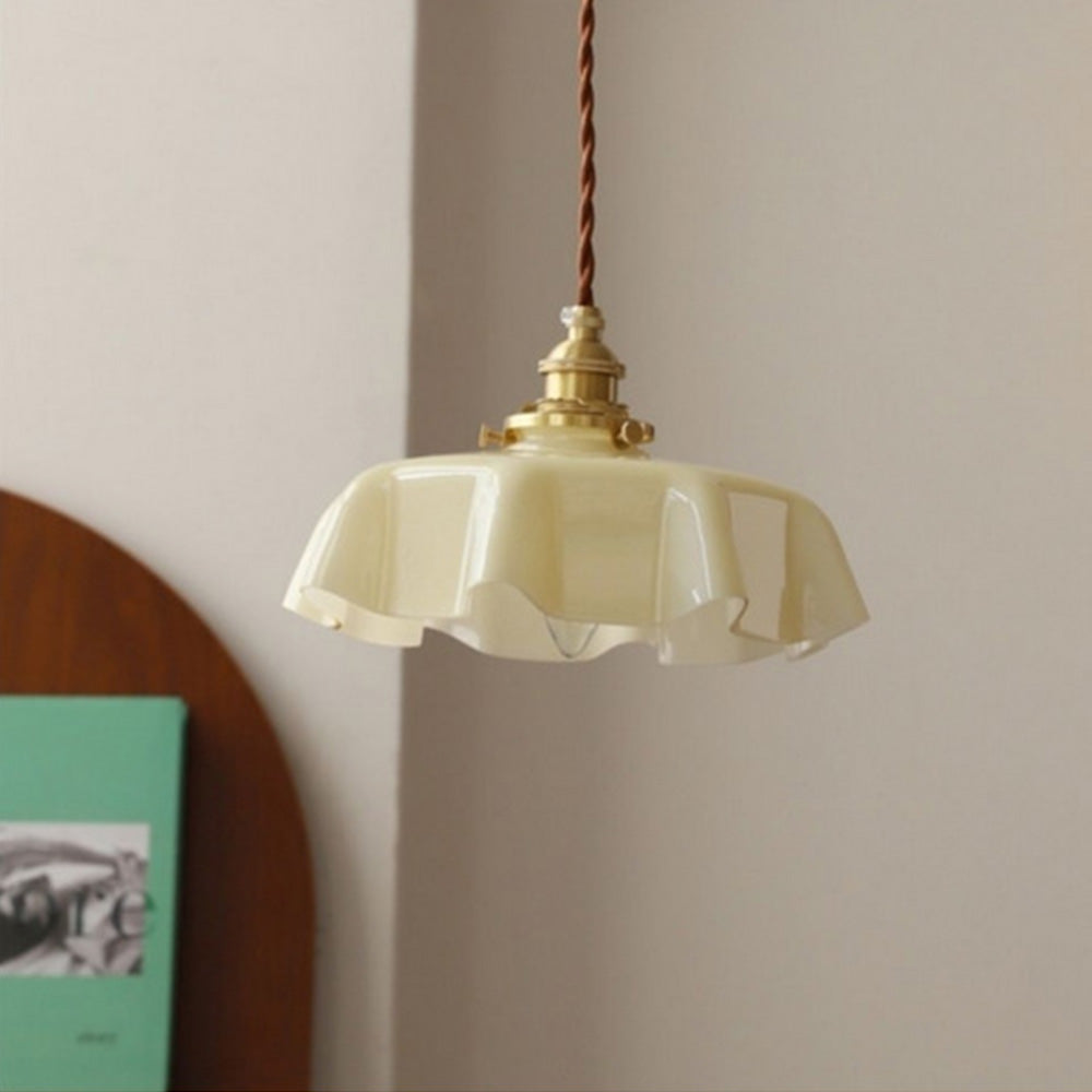Modern Romantic Small Glass Ribbon Edge Pendant Light For Living Room - Cueteks