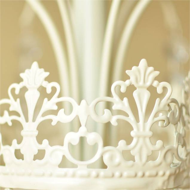 Vintage White Metal & Glass Luxury Chandelier Light - Cueteks