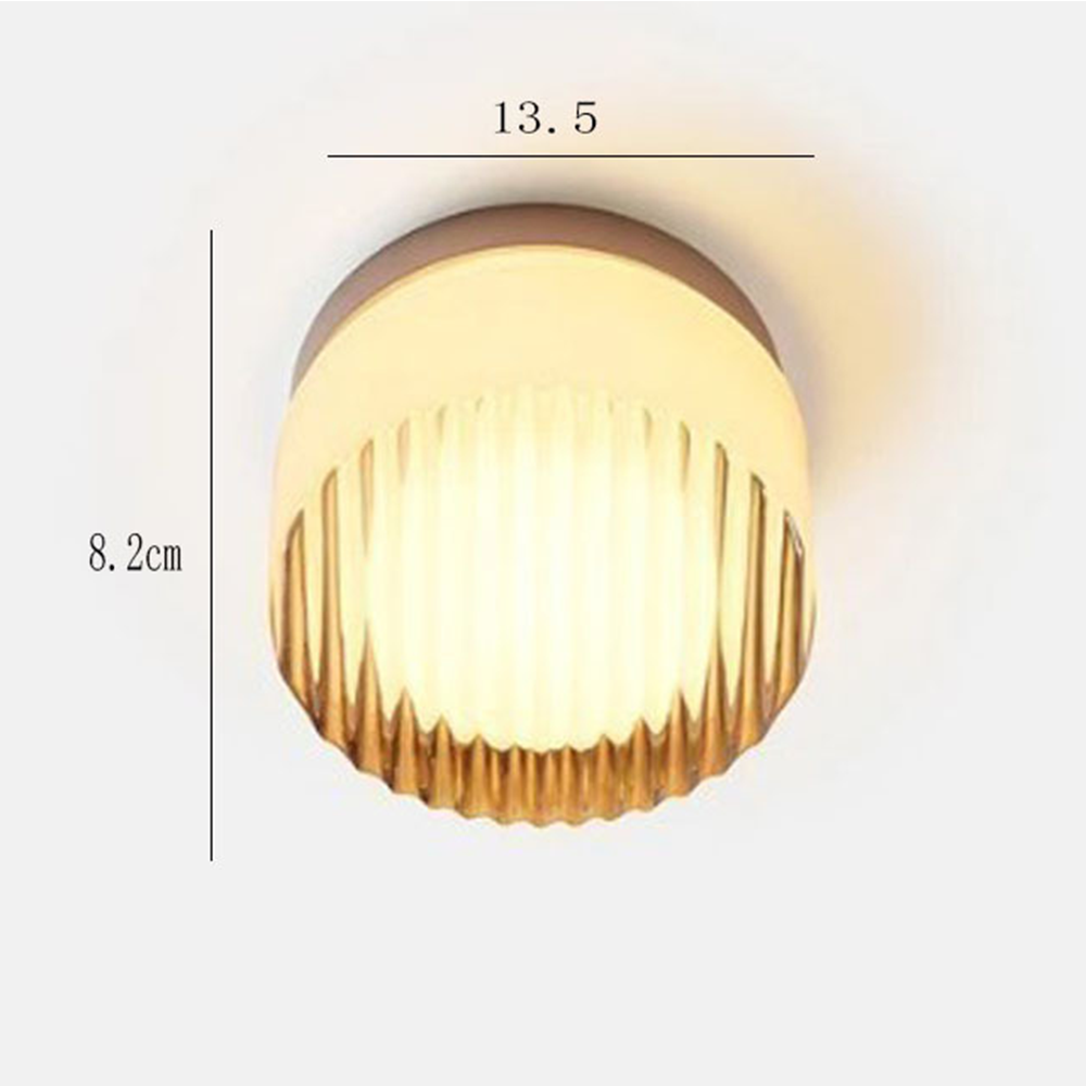 Angled round-light drawing labelled 13.5 across the top and 8.2 cm beside the pictured vertical extent