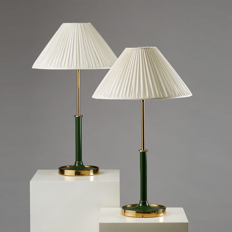 Modern Creative Decoration Table Lamp For Bedroom - Cueteks