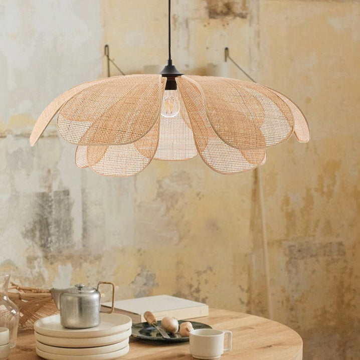 Rattan Petal Rustic Lamp Shade Pendant Light - Cueteks