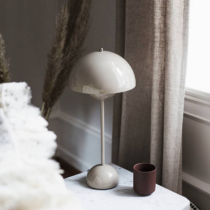 Morandi Mushroom Table Lamp, Rechargeable, Multi Colors, Metal - Cueteks