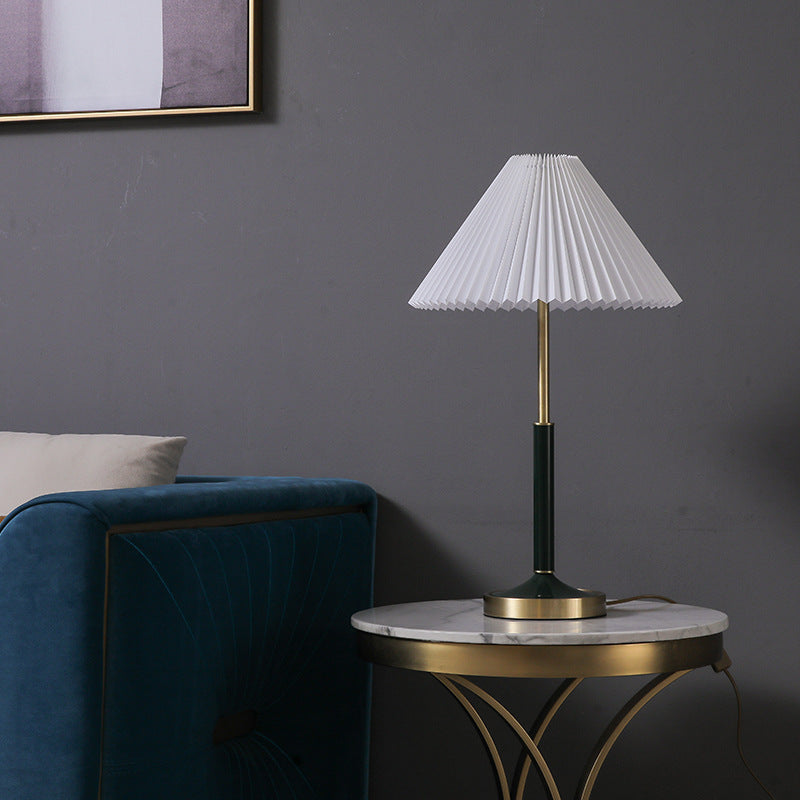 Modern Creative Decoration Table Lamp For Bedroom - Cueteks