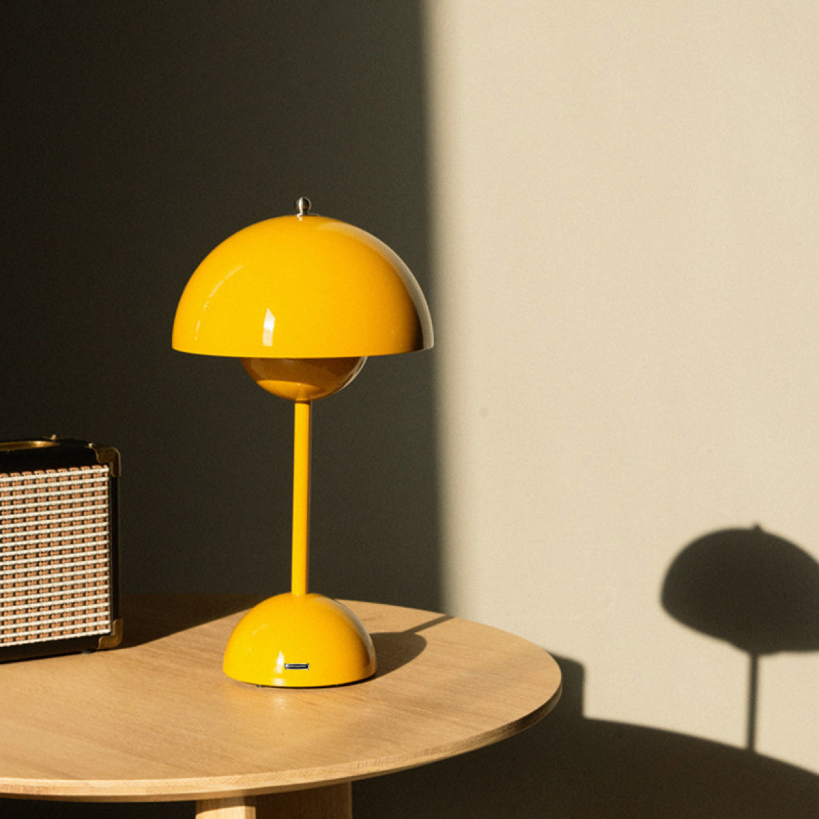 Modern Flowerpot Table Lamp For Living Room - Cueteks