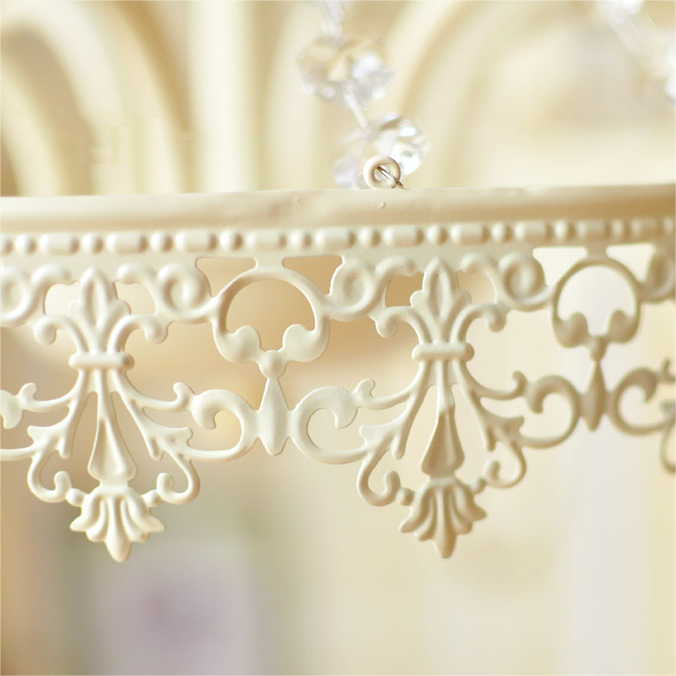 Vintage White Metal & Glass Luxury Chandelier Light - Cueteks