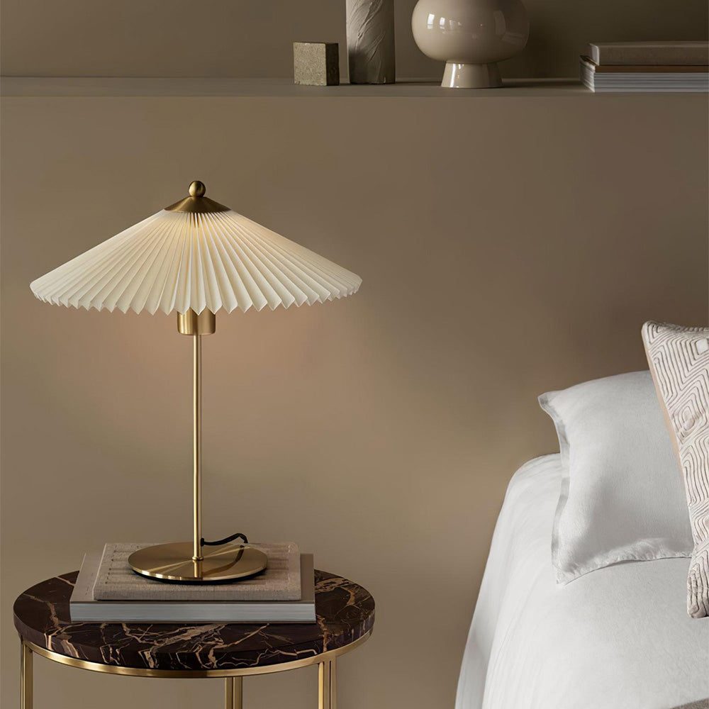 Mid Century Modern Pleated Table Lamp - Cueteks