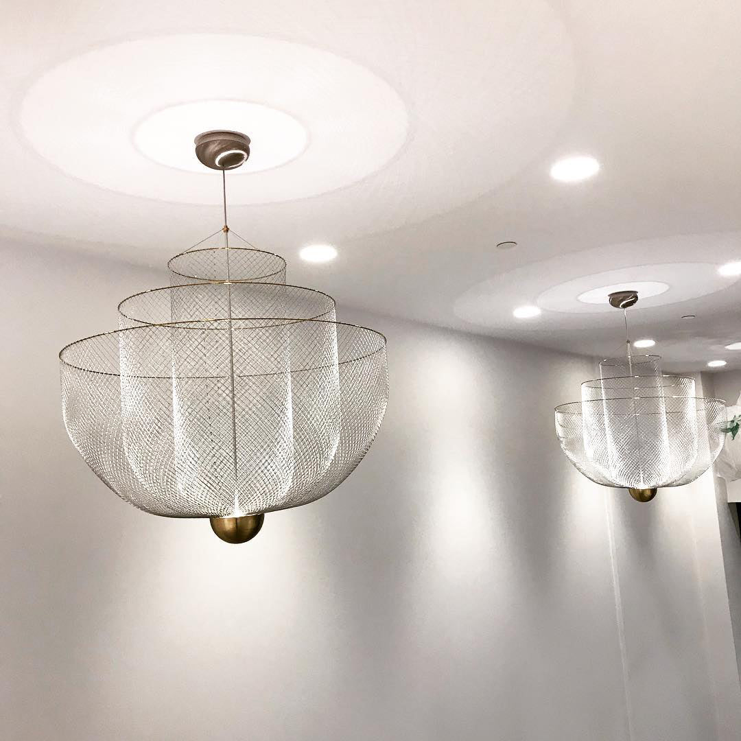 Opulent Metal Grid Pendant Light - Cueteks