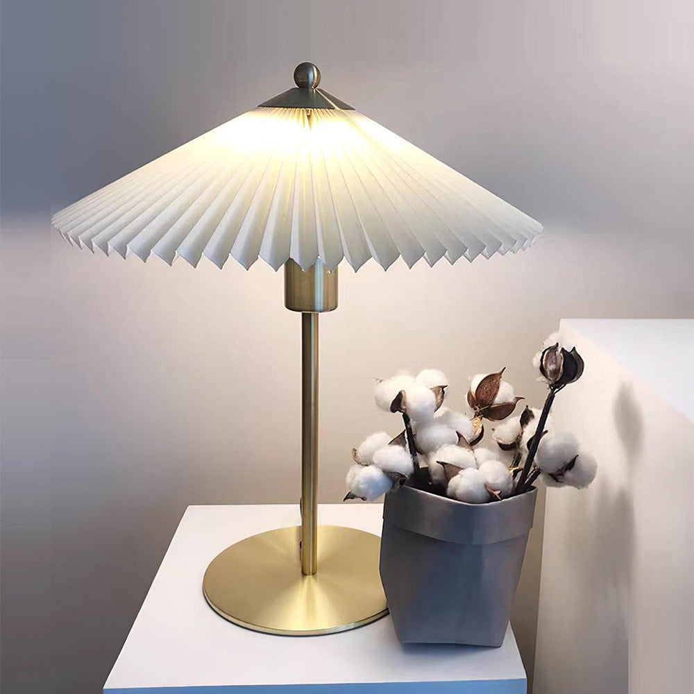 Mid Century Modern Pleated Table Lamp - Cueteks
