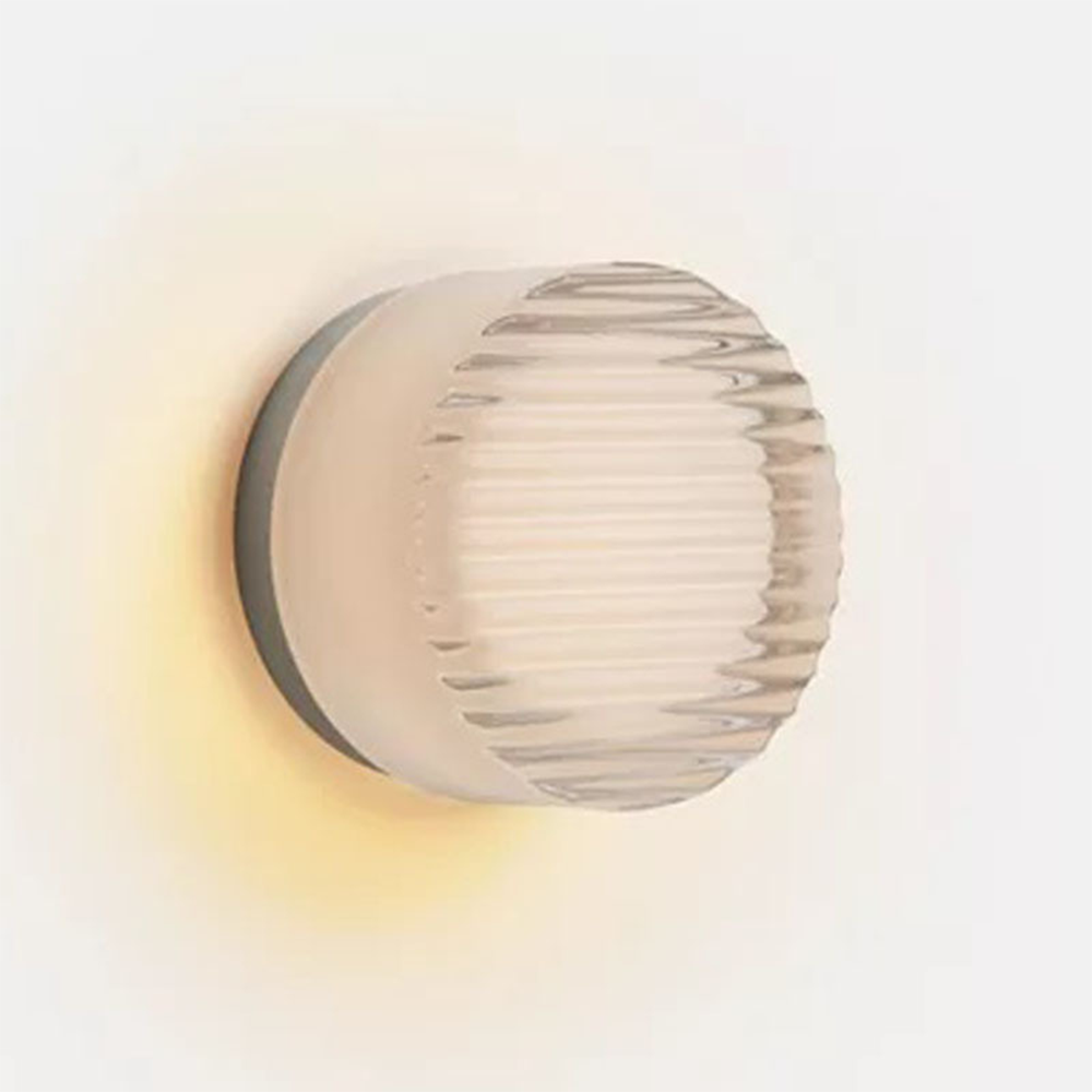 Modern Crisp Sconce Wall Light - Cueteks