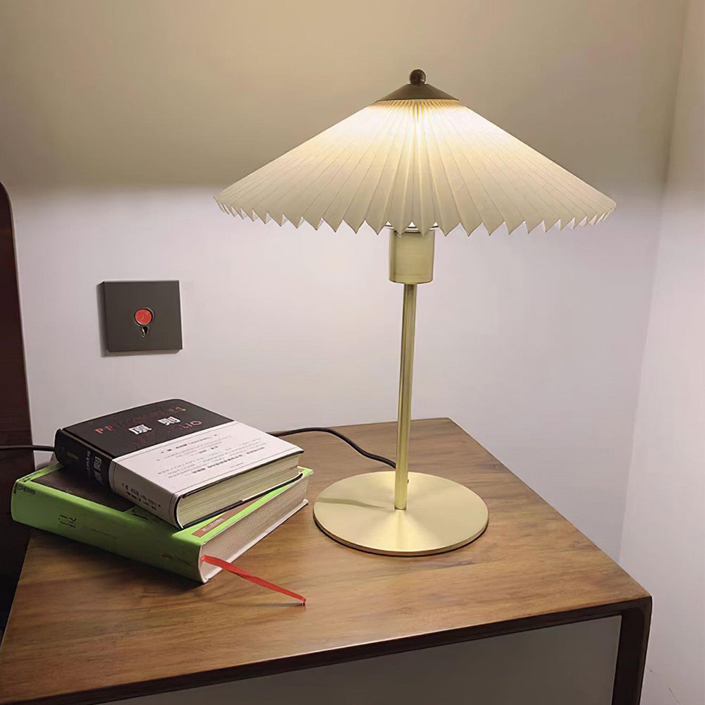 Mid Century Modern Pleated Table Lamp - Cueteks