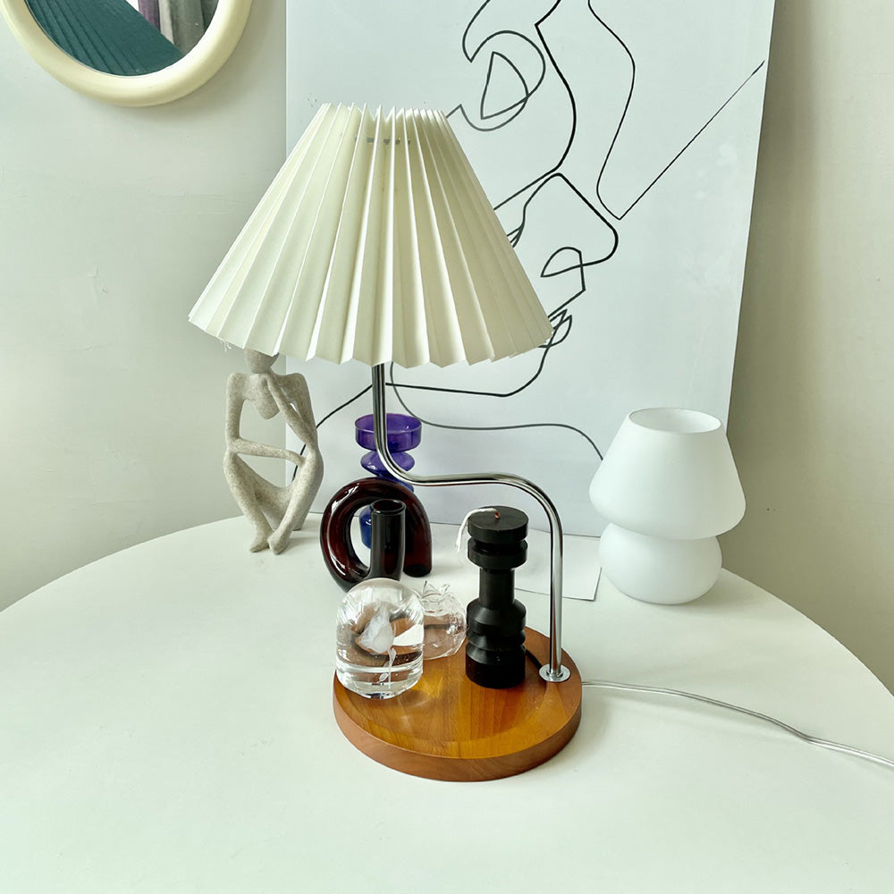 Solid Wood Retro Creative Pleated Table Lamp - Cueteks