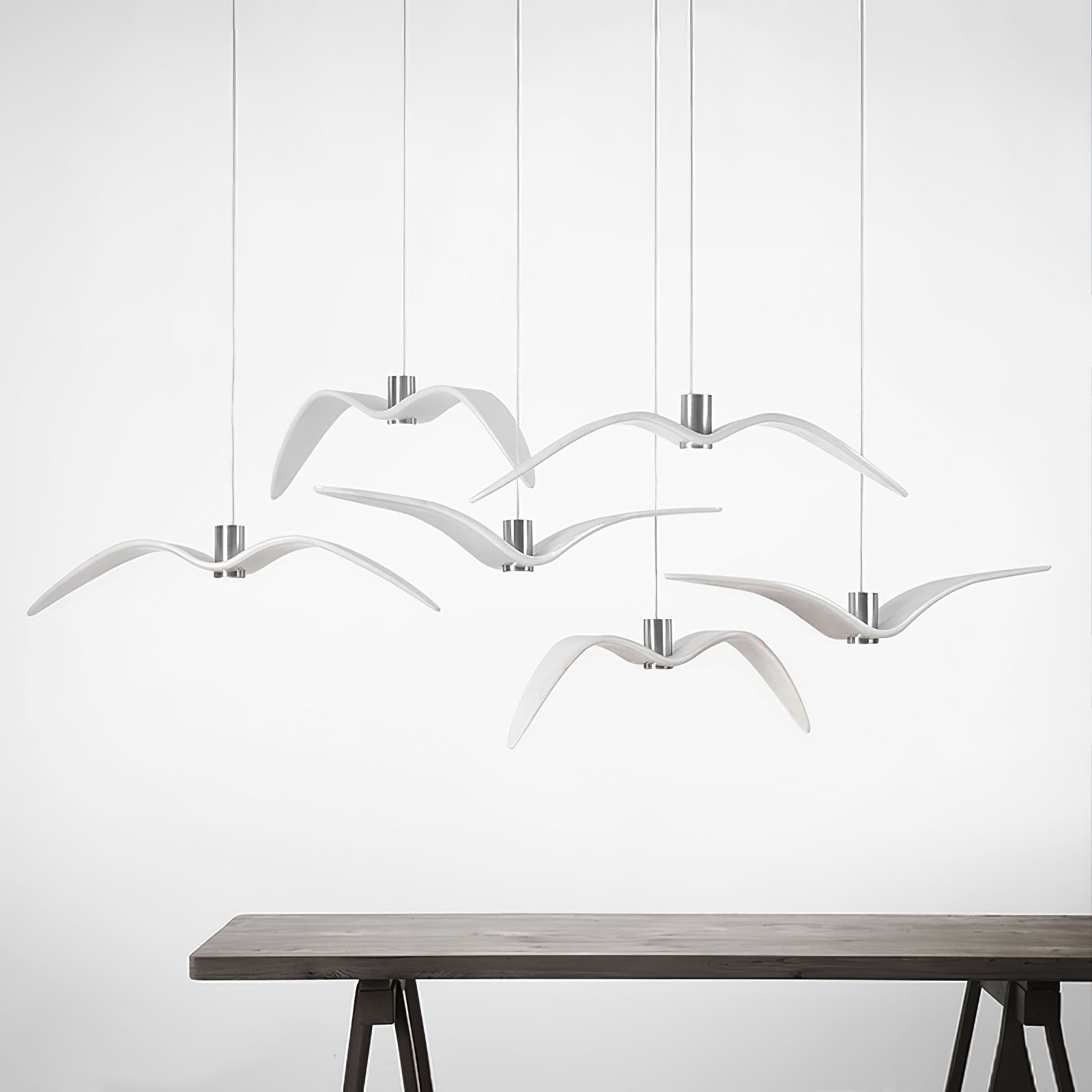 Elegante Seagull Resin Pendelleuchte: Minimalismus trifft modernes Design – Licht in drei Flugphasen! - Cueteks