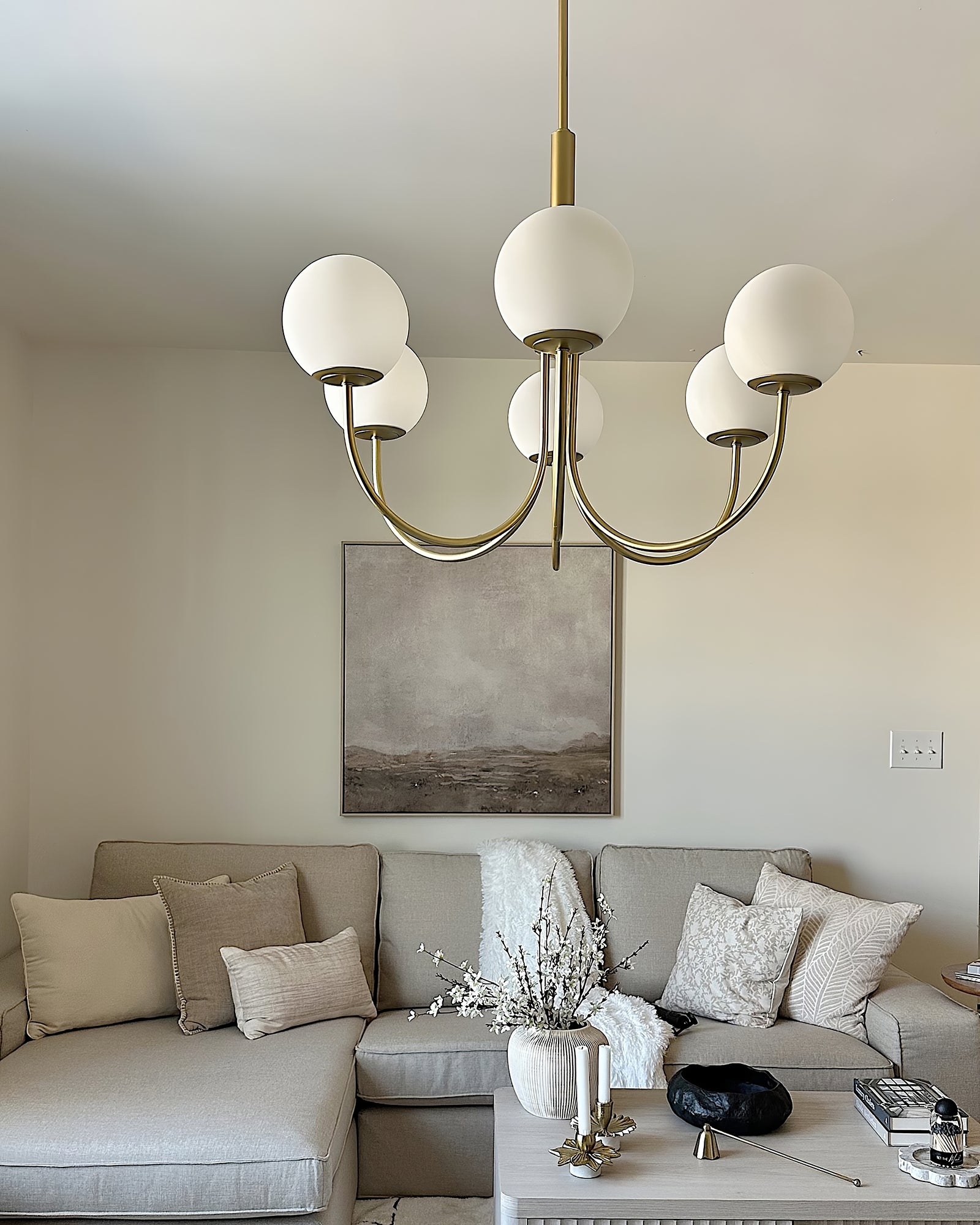 Aurelian Alabaster Globe Chandelier - Cueteks