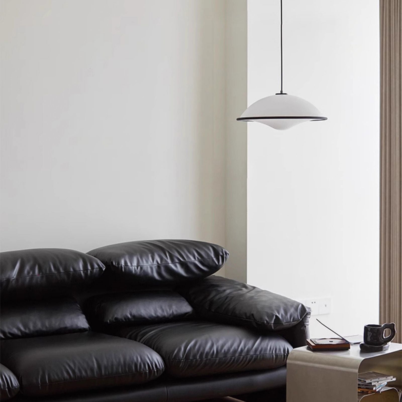 Acrylic Fontana Black Pendant Light - Cueteks