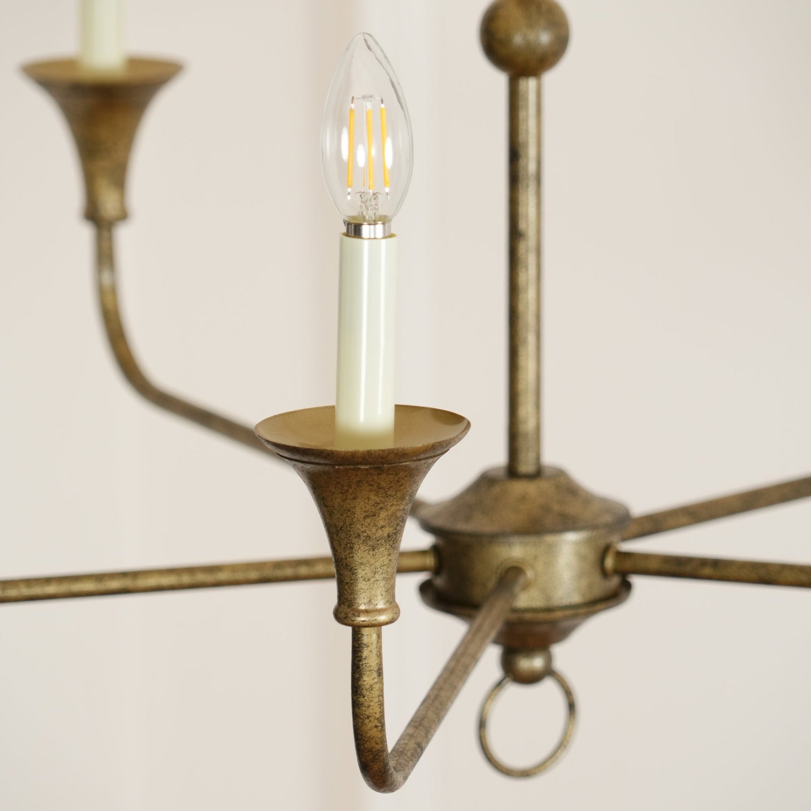 Rustic Vintage Cecil Chandelier - Cueteks