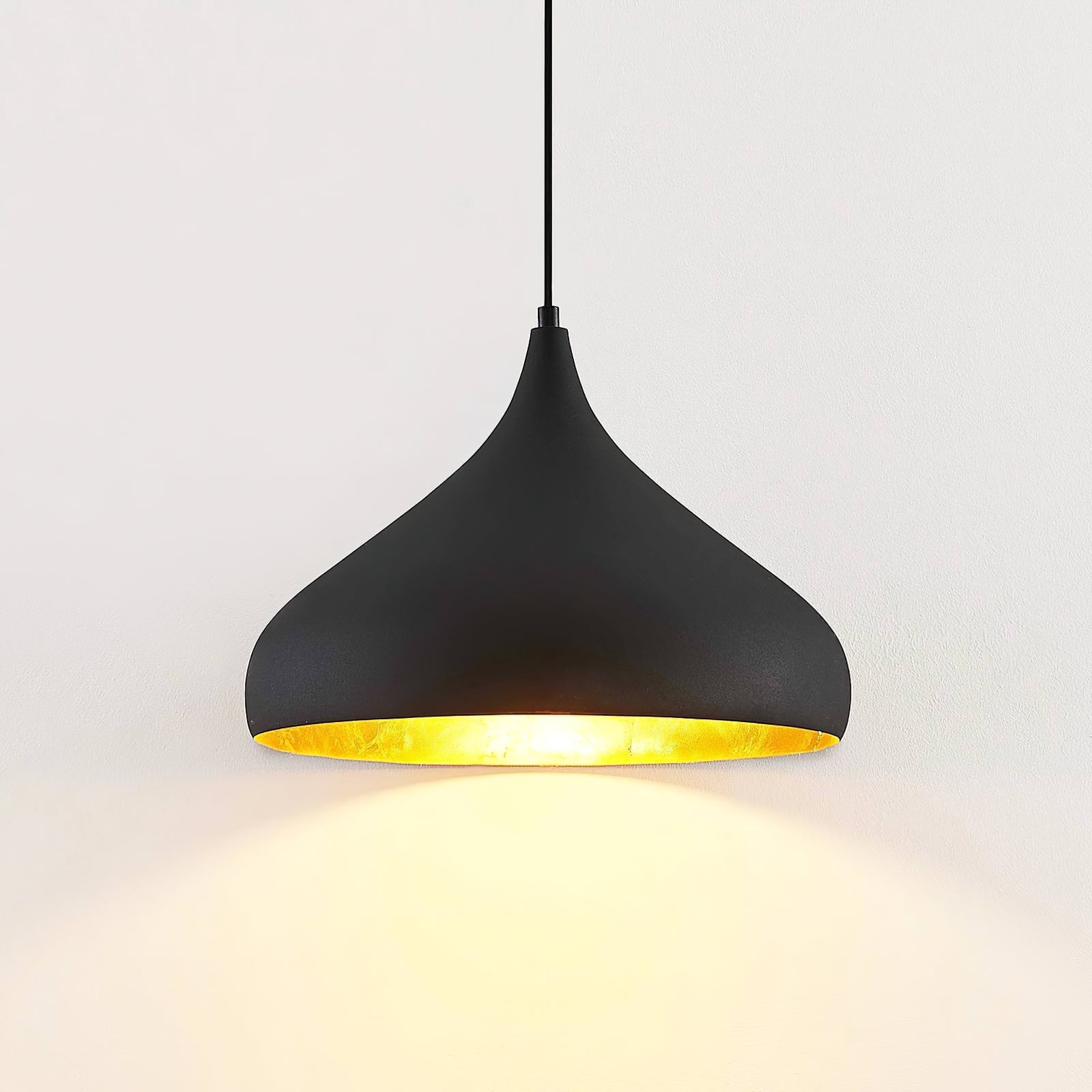 Modern Black and Gold Teardrop Pendant Lamp - Cueteks
