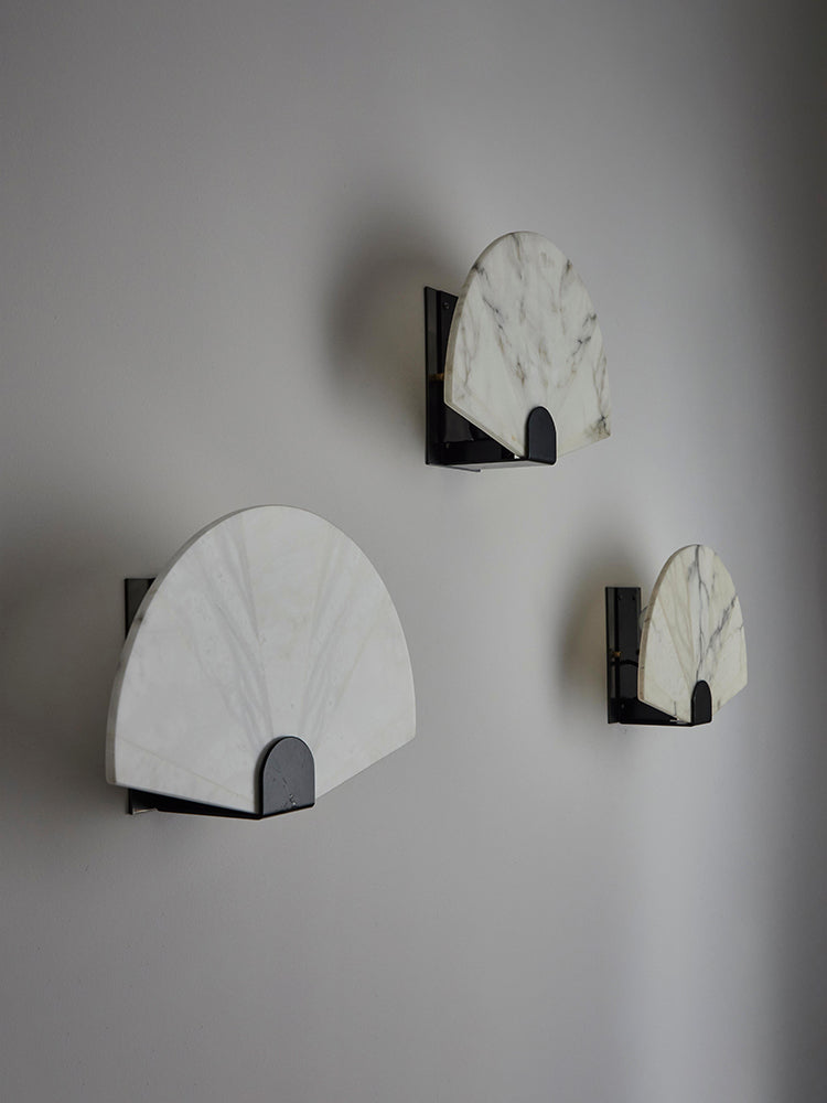 Fan-Shaped Alabaster Wall Light - Cueteks