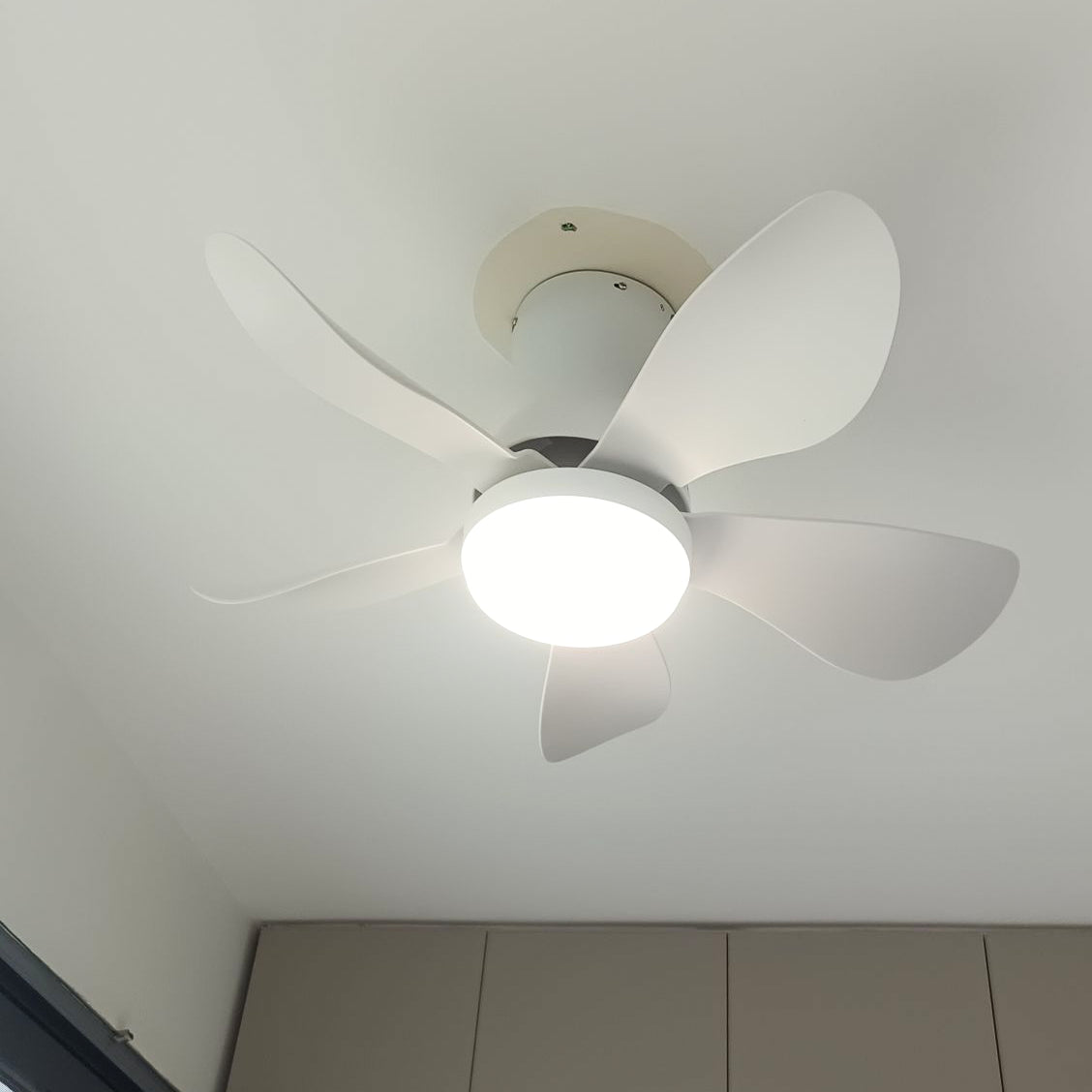 Embedded Five-Blade Fan Light - Cueteks