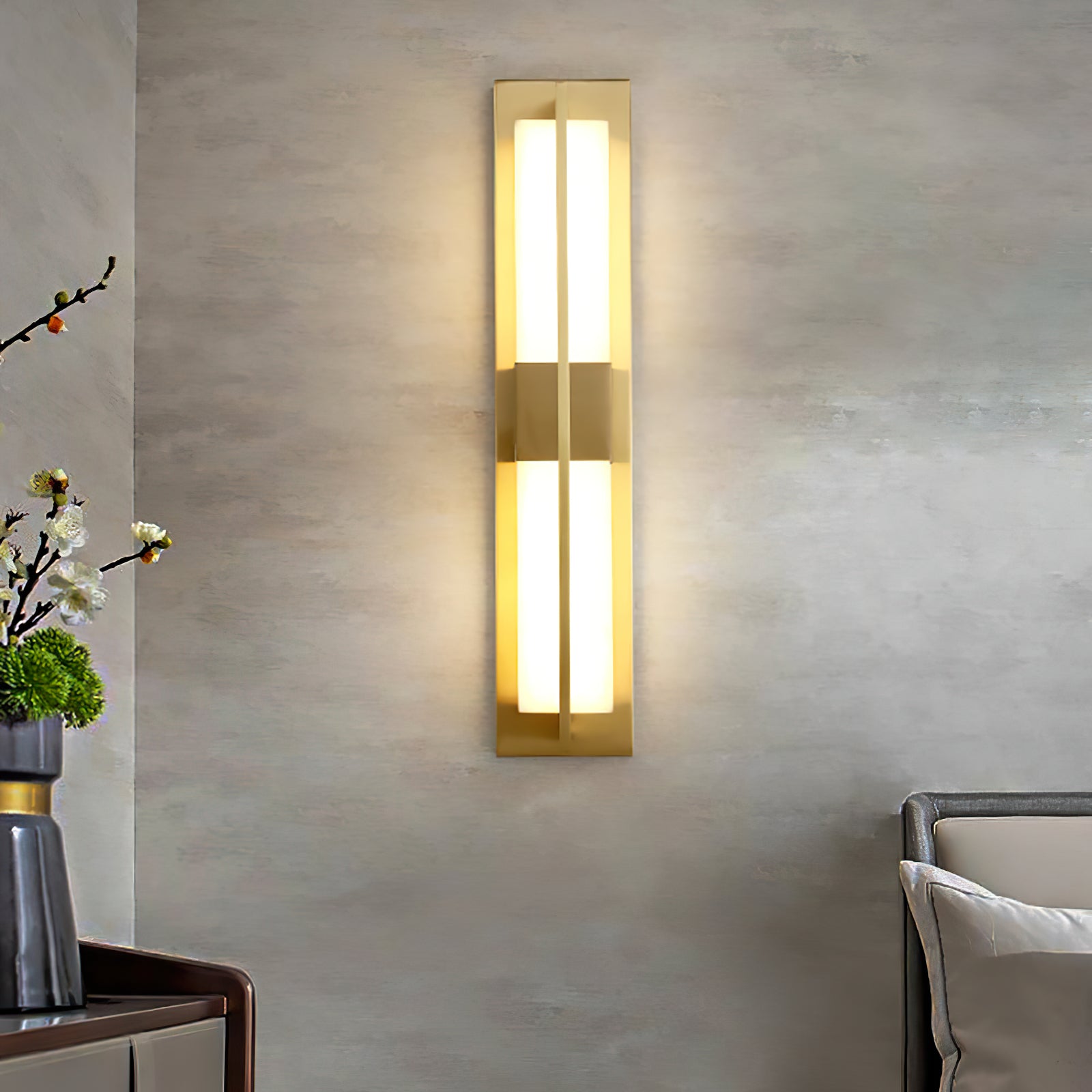 Polished Brass Lumina Outdoor Wall Lamp - Cueteks